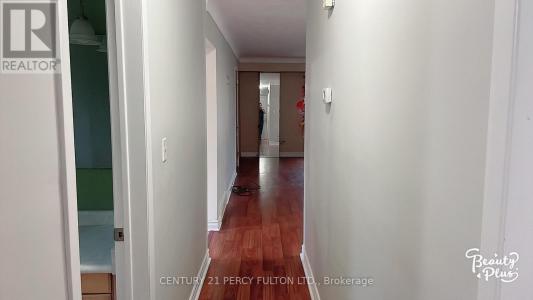 2 TRELAWN PARKWAY EAST, Welland (n. Welland), Ontario L3C 1W3, Kanada