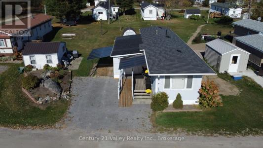 122 LISA LANE, Horton, Ontario K7V 0A6, Canada