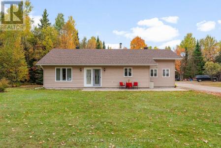 33 MICKS ROAD, Madawaska Valley, Ontario K0J 1L0, CANADÁ