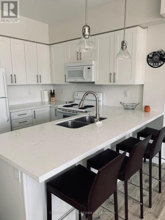 2326 TAUNTON ROAD, Oakville (ro River Oaks), Ontario L6H 0L3, Kanada