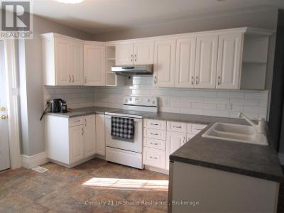 316 CENTRE STREET, North Huron (wingham), Ontario N0G 2W0, Canadá