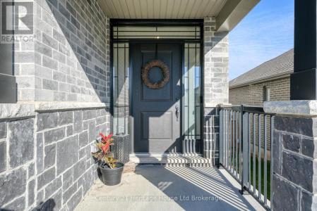 35 PEGGY AVENUE, South-west Oxford (mount Elgin), Ontario N0J 1N0, Canada