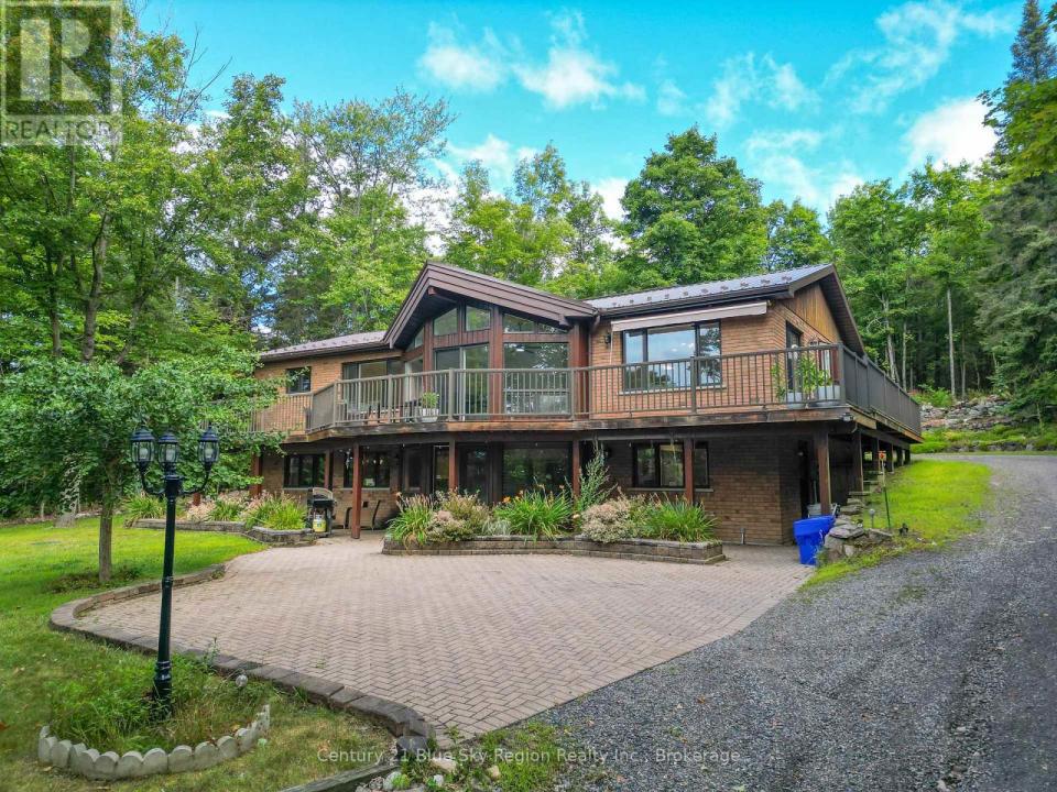 708 ANITA AVENUE, North Bay (birchaven), オンタリオ P1B 8G4, カナダ