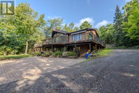 708 ANITA AVENUE, North Bay (birchaven), オンタリオ P1B 8G4, カナダ