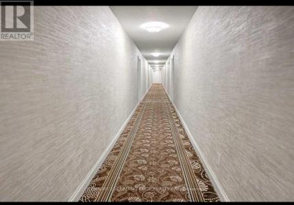 20 EDGECLIFFE GOLFWAY, Toronto (flemingdon Park), 온타리오주 M3C 3A4, 캐나다