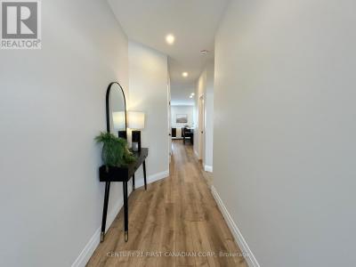 56 POSTMA CRESCENT, North Middlesex (ailsa Craig), Ontario N0M 1A0, Canada