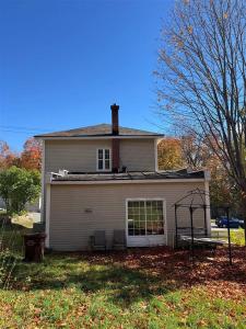 380 Rue St-Joseph, Brownsburg-Chatham, Quebec J8G 2W7, Canadá