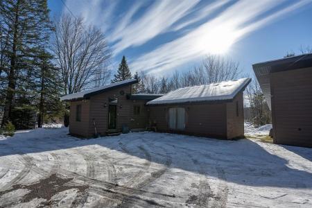 1011  Ch. Abercrombie, Sainte-Sophie, Квебек J5J 2R5, Канада