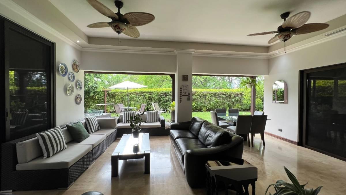 hacienda del sol , Santa Ana Santa Ana, San José 00001, Kostaryka