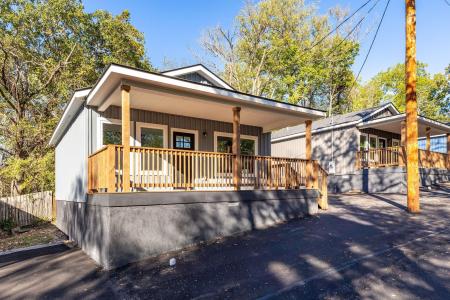 215 Sagers Lane, Hollister, מיזורי 65672, ארצות הברית של אמריקה 