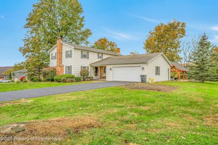 1002 Pheasant Run Road, South Abington Twp, ペンシルベニア 18411, アメリカ合衆国