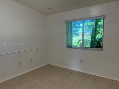 980 NE 33rd Ter 203, Homestead, Florida 33033, Amerika Birleşik Devletleri