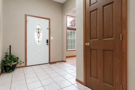 3075 Derbyshire Drive, Machesney Park, Illinois 61115