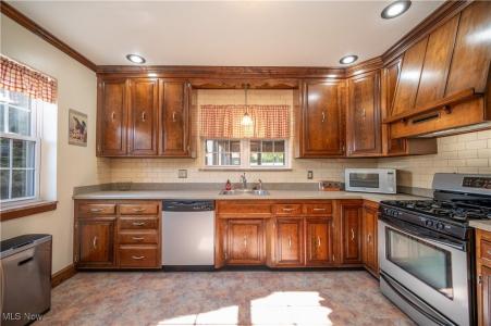 1367 N Market Street, East Palestine, Ohio 44413, Stati Uniti