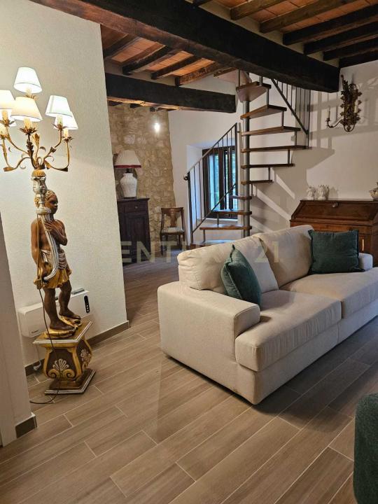 via della cisterna, Semproniano, Toscana 58055, Italie