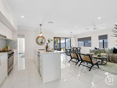 5 Alexander Street, Walloon, QLD 4306, Australia