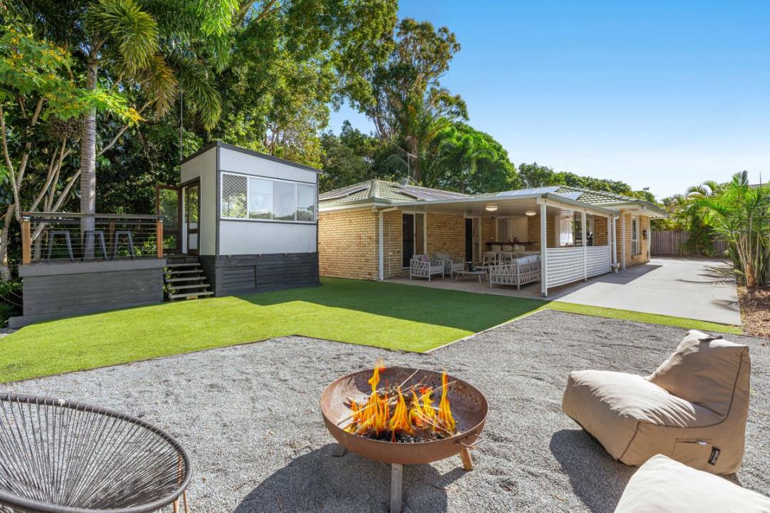 16 Beneteau Place, Lota, QLD 4179, Úc