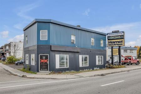 758 Boul. Wilfrid-Hamel, Québec (Les Rivières), Quebec G1M 2R2, Canada