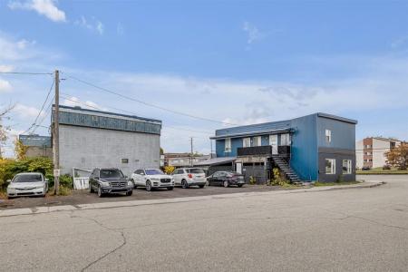 758 Boul. Wilfrid-Hamel, Québec (Les Rivières), Quebec G1M 2R2, Canadá