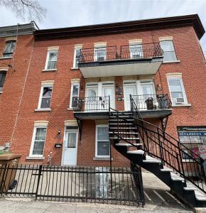 1611  Av. Bourbonnière, Montréal (Mercier/Hochelaga-Maisonneuve), Quebec H1W 3N5, Canada