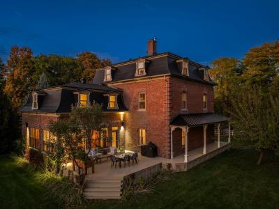 160-186Z  Route 143, 魁北克省 J0B 2B0, 加拿大