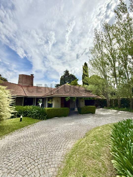 Belgrano e/ 503 y 504 2876, La Plata, GBA Sur 1900, Argentina