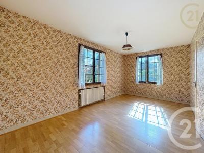 Cely En Biere, Île-de-France 77930, Francja