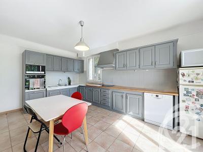 Cavaillon, Provence-Alpes-Côte D'Azur 84300, צרפת 