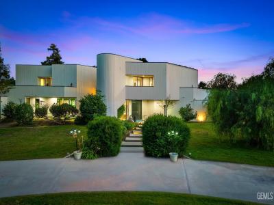 5501 Georgia Drive, Bakersfield, California 93308, USA