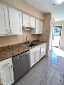 1 Country Magnolia Ln, Egg Harbor Township, New Jersey 08234