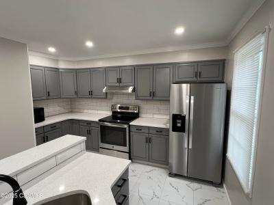 423 Meadow Lane, Danville, Pennsylvania 17821, USA