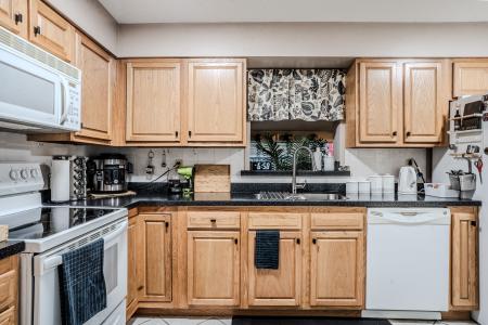 1149 Collins Lane, Frankfort, Kentucky 40601, USA