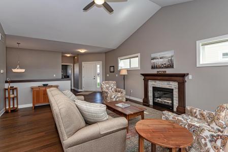 481 Bella Vista Court, Huxley, Iowa 50124, Estados Unidos