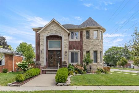 6804 Centralia Street, Dearborn Heights, Michigan 48127, USA