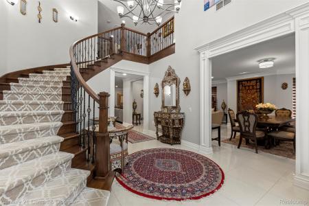 6804 Centralia Street, Dearborn Heights, Michigan 48127, USA