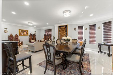 6804 Centralia Street, Dearborn Heights, Michigan 48127, USA