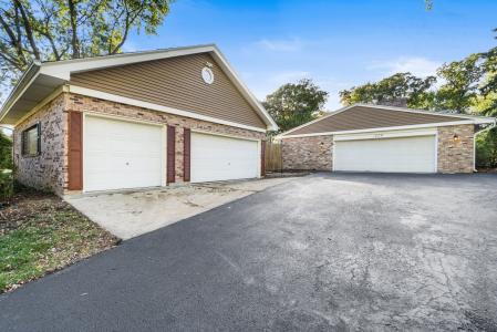 210 Oak Lane, Winthrop Harbor, Illinois 60096