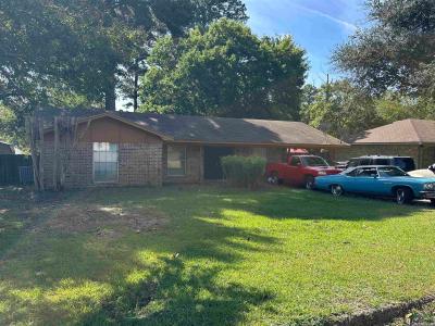 2606 Cedarcrest, Marshall, Texas 75670, USA