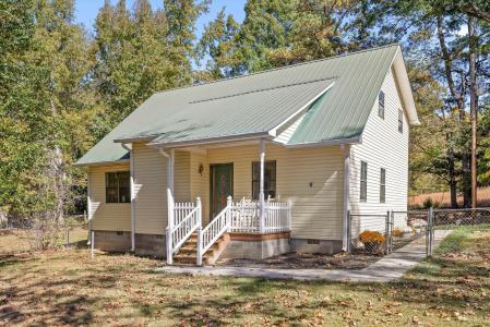 693 Alabama Highway 75, Flat Rock, Alabama 35966, USA