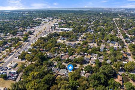 518 Red Bud Lane, Cockrell Hill, Texas 75211, USA