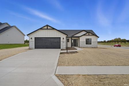 507 Caribou Crossing, Auburn, Indiana 46706