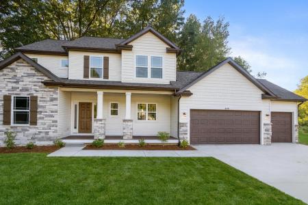 46 Coronado Drive, Jackson, Michigan 49201, USA