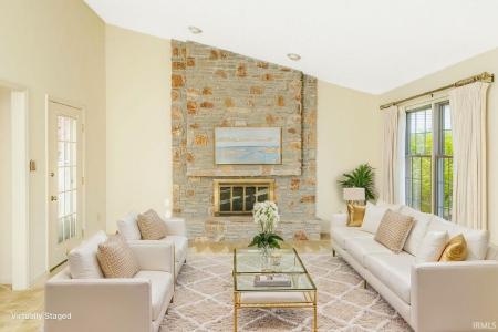 2228 E Cape Cod Drive, Bloomington, Indiana 47401, États-Unis