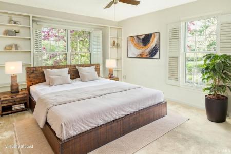 2228 E Cape Cod Drive, Bloomington, Indiana 47401, États-Unis