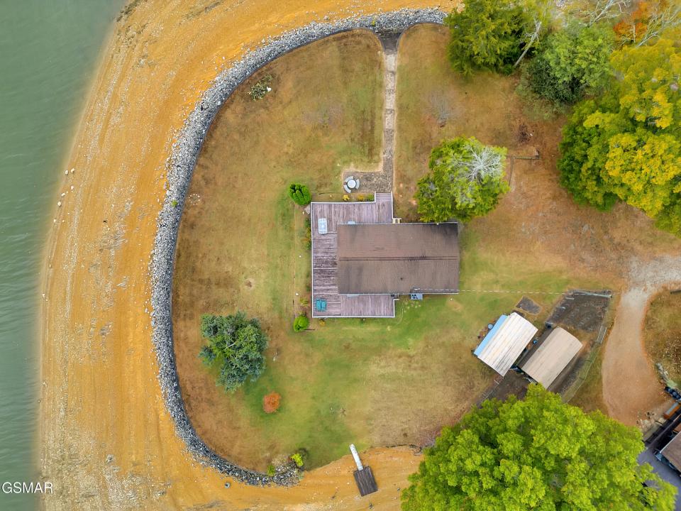 2150 Galloway Island Drive, Dandridge, Tennessee 37725