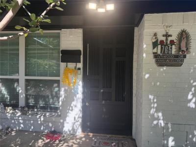 765 Ivywood Drive, Dallas, Texas 75232, USA