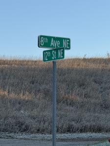 729 NE 12th St, Minot, Dakota Del Norte 58703, Estados Unidos