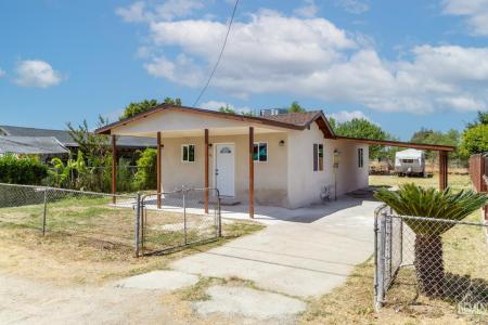 438 Cedar Avenue, Earlimart, 加利福尼亚州 93219, 美国