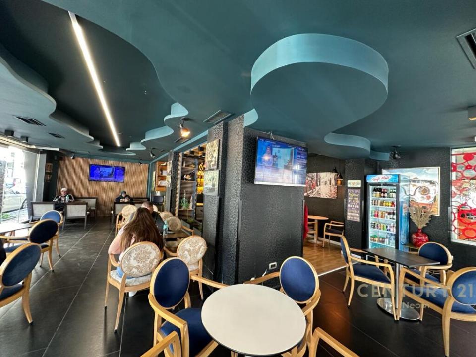 Ish stacioni i fundit i Tiranës së Re, Tirana, Arnavutluk