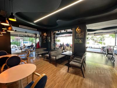 Ish stacioni i fundit i Tiranës së Re, Tirana, Arnavutluk